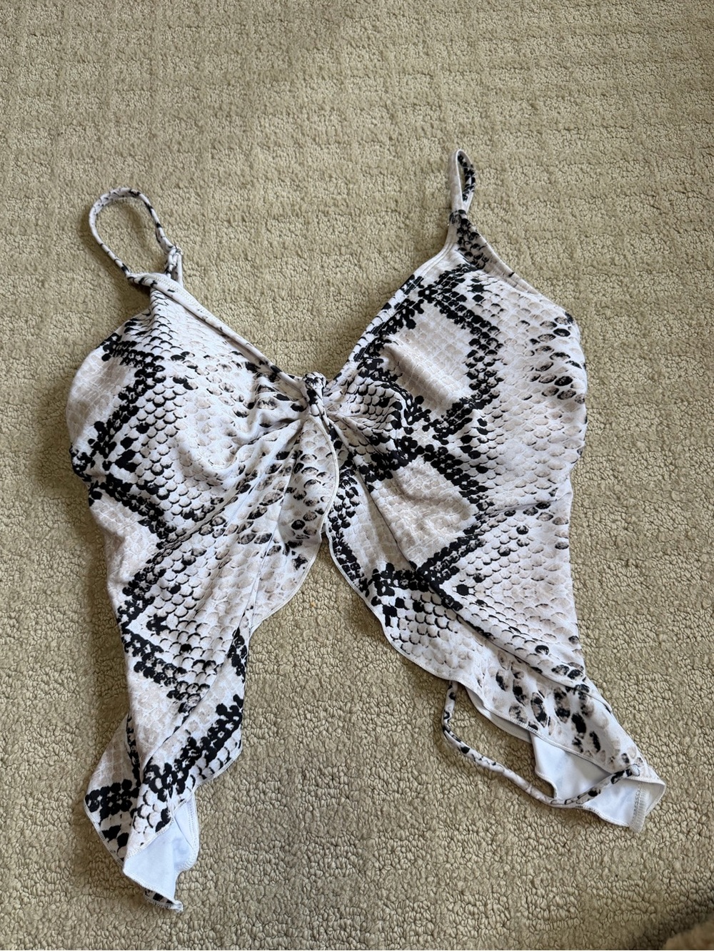 Bathing suit - Picture 9 of 9